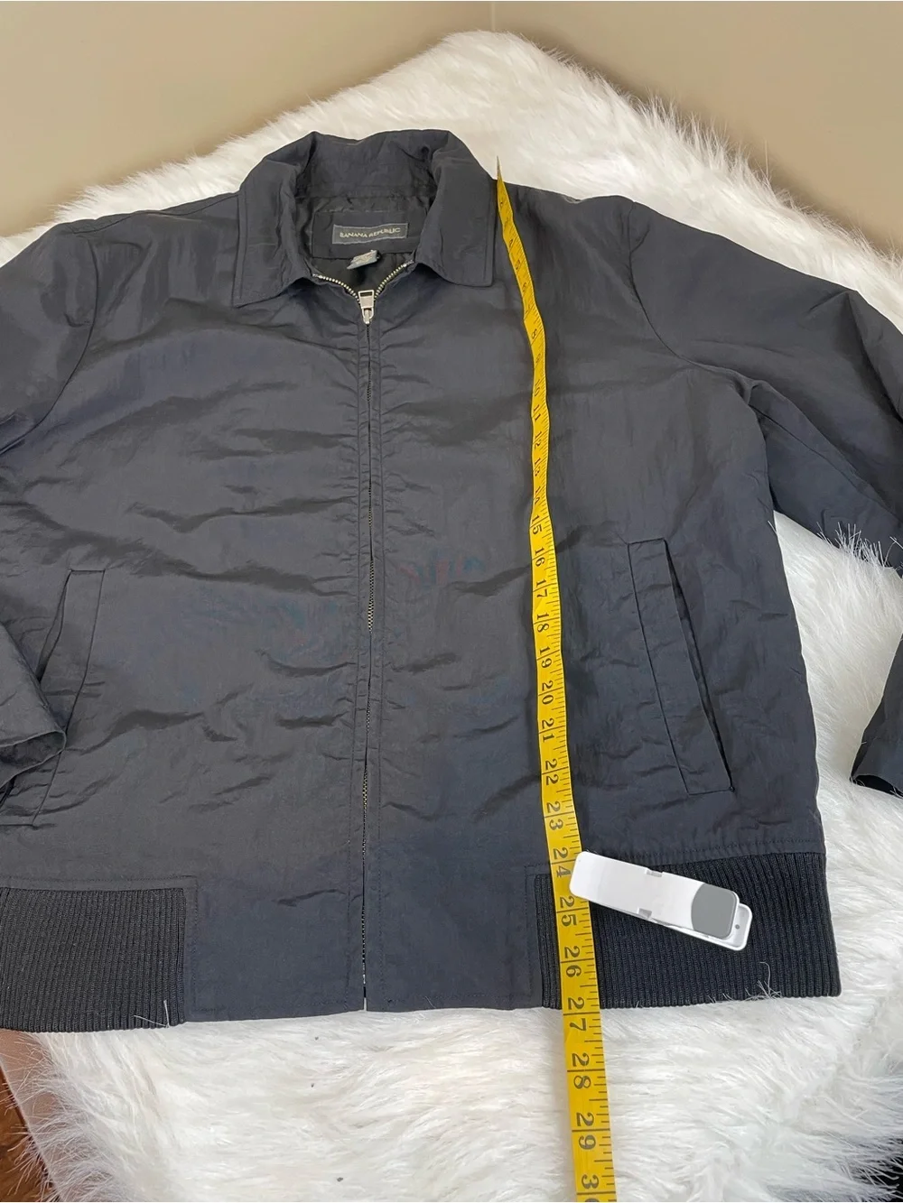 Banana Republic Men's black Zip Bomber Jacket Nylon Insulated Large